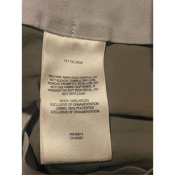 Mountain Hardwear Convertible Hiking Pants Women’s Size 10/34 Olive Green Nylon - Picture 7 of 7